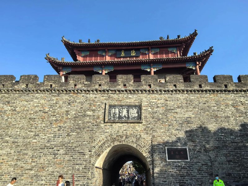 乡村旅游开发：乡村振兴新引擎
