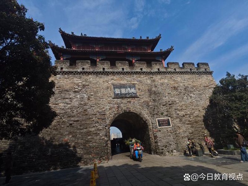 襄阳旅游：千年文化与现代魅力并存的城市之花